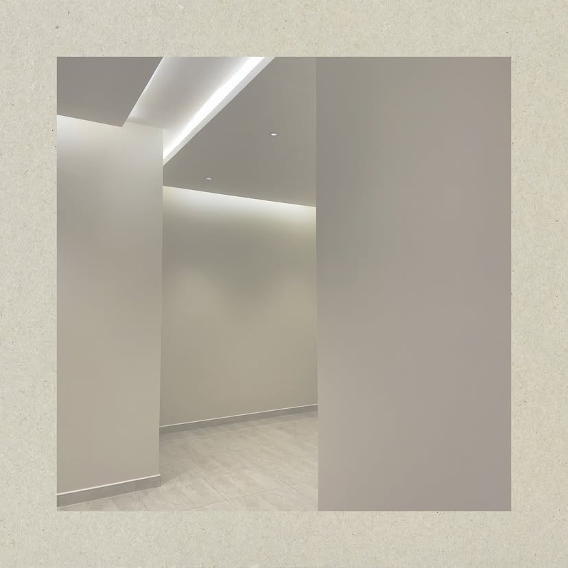 غرفة واسعة ضمن تشطيبات مشروع مشروع البنيان الاولى ٢٢٧ | ٢٢٨ عالية الجودة